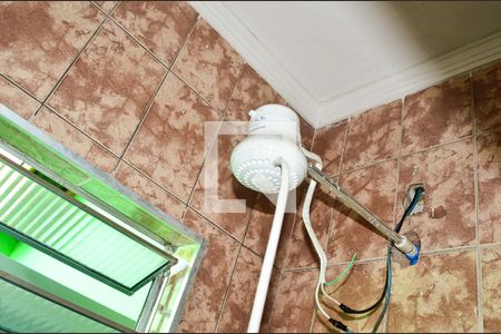 Casa à venda com 110m², 3 quartos e 2 vagasBanheiro 