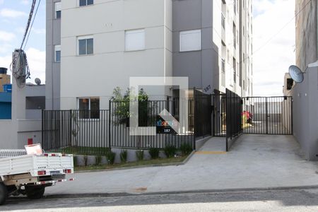 Fachada de apartamento para alugar com 2 quartos, 42m² em Itaquera, São Paulo