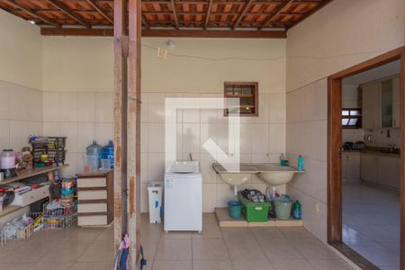 Casa à venda com 210m², 6 quartos e 4 vagasÁrea de Serviço