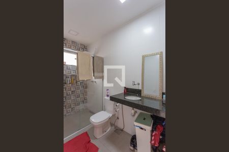 Casa à venda com 210m², 6 quartos e 4 vagasBanheiro 2