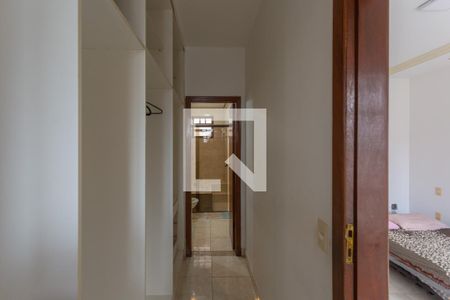 Casa à venda com 210m², 6 quartos e 4 vagasCloset da suíte