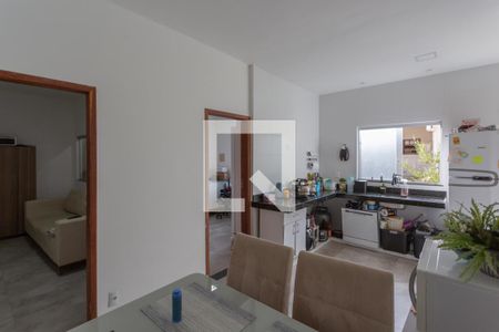 Casa à venda com 210m², 6 quartos e 4 vagasCopa/Cozinha