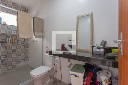 Casa à venda com 210m², 6 quartos e 4 vagasBanheiro 2