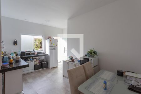 Casa à venda com 210m², 6 quartos e 4 vagasCopa/Cozinha