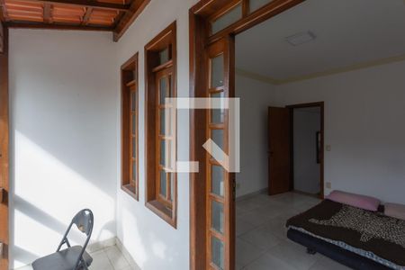 Casa à venda com 210m², 6 quartos e 4 vagasQuarto 3 - Suíte