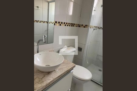 Banheiro da Suíte de apartamento para alugar com 2 quartos, 56m² em Centro, Guarulhos