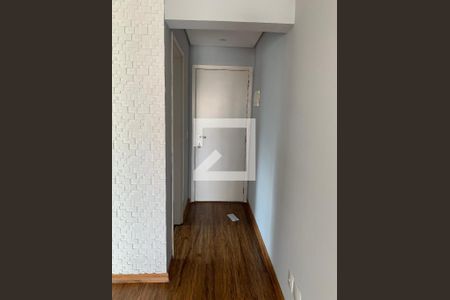 Hall de entrada de apartamento para alugar com 2 quartos, 56m² em Centro, Guarulhos