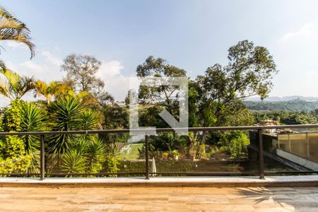 Casa de condomínio à venda com 350m², 4 quartos e 5 vagas Casa de condomínio à venda com 350m², 4 quartos e 5 vagasVista da Varanda