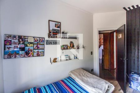 Casa de condomínio à venda com 350m², 4 quartos e 5 vagas Casa de condomínio à venda com 350m², 4 quartos e 5 vagasQuarto 4