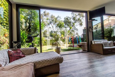 Casa de condomínio à venda com 350m², 4 quartos e 5 vagas Casa de condomínio à venda com 350m², 4 quartos e 5 vagasVaranda gourmet