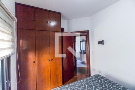 Casa de condomínio à venda com 350m², 4 quartos e 5 vagas Casa de condomínio à venda com 350m², 4 quartos e 5 vagasQuarto 3