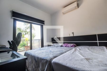 Casa de condomínio à venda com 350m², 4 quartos e 5 vagas Casa de condomínio à venda com 350m², 4 quartos e 5 vagasSuíte 2