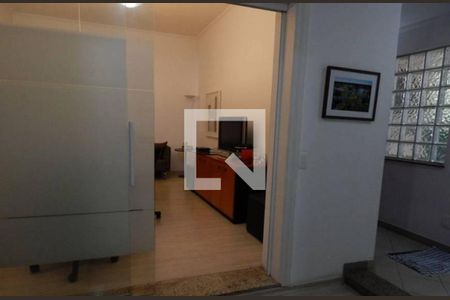 Casa à venda com 4 quartos, 200m² em Vila Madalena, São Paulo