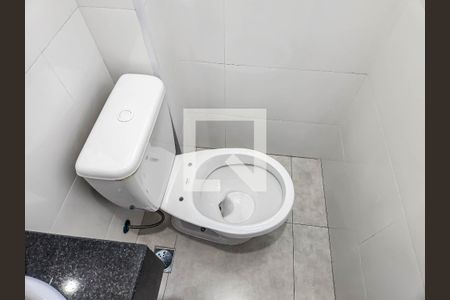 Lavabo de apartamento para alugar com 2 quartos, 94m² em Vila Santa Rosa, Guarujá