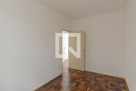 Quarto 2 de casa à venda com 2 quartos, 60m² em Santa Cecília, Porto Alegre