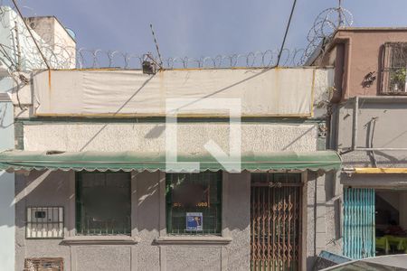 Casa à venda com 52m², 1 quarto e sem vaga Casa à venda com 52m², 1 quarto e sem vagaFachada