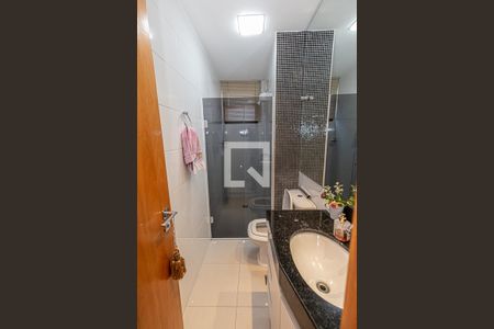 Apartamento para alugar com 72m², 2 quartos e 2 vagasBanheiro social