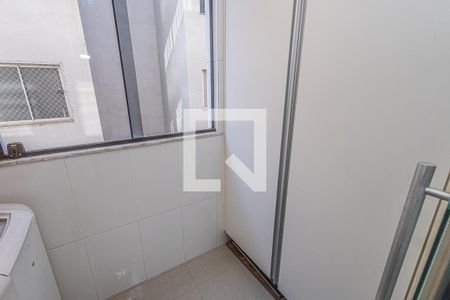 Apartamento para alugar com 72m², 2 quartos e 2 vagasÁrea de serviço