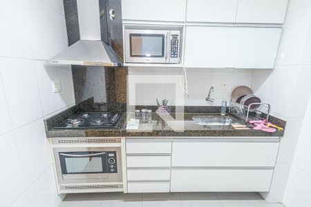 Apartamento para alugar com 72m², 2 quartos e 2 vagasCozinha