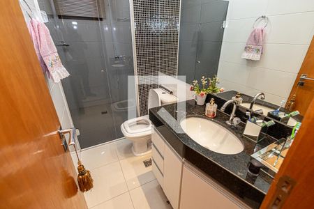 Apartamento para alugar com 72m², 2 quartos e 2 vagasBanheiro social