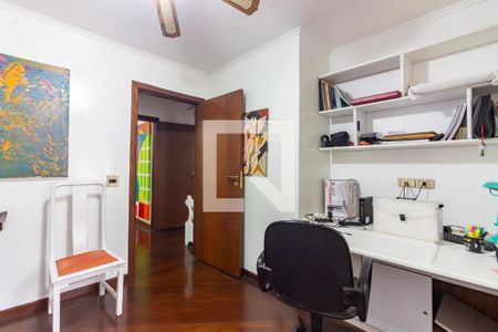 Casa à venda com 351m², 4 quartos e 3 vagasQuarto 2