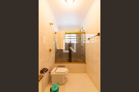 Casa à venda com 351m², 4 quartos e 3 vagasBanheiro da Suíte 1