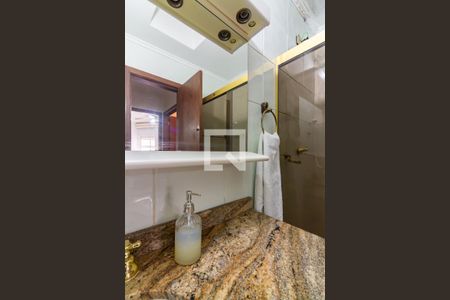 Casa à venda com 351m², 4 quartos e 3 vagasBanheiro