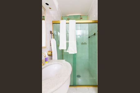 Casa à venda com 351m², 4 quartos e 3 vagasBanheiro da Suíte 2