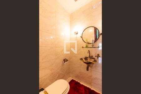 Casa à venda com 351m², 4 quartos e 3 vagasLavabo