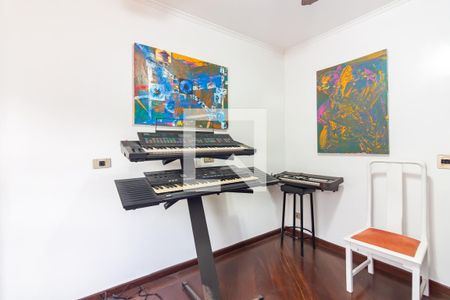 Casa à venda com 351m², 4 quartos e 3 vagasQuarto 2