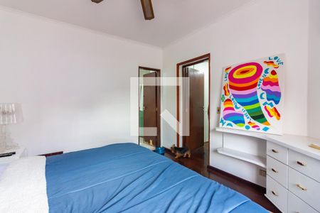 Casa à venda com 351m², 4 quartos e 3 vagasSuíte 2