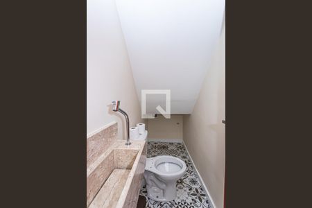 Lavabo de casa para alugar com 3 quartos, 110m² em Vila Ester (zona Norte), São Paulo