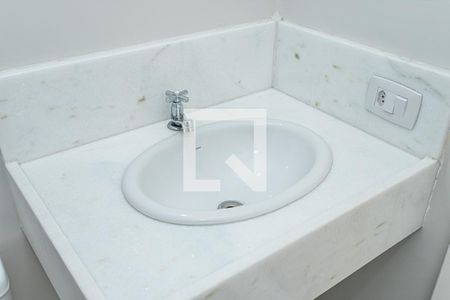 Banheiro suite de casa para alugar com 3 quartos, 110m² em Vila Ester (zona Norte), São Paulo