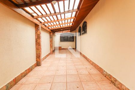 Casa à venda com 296m², 4 quartos e 4 vagasVaranda