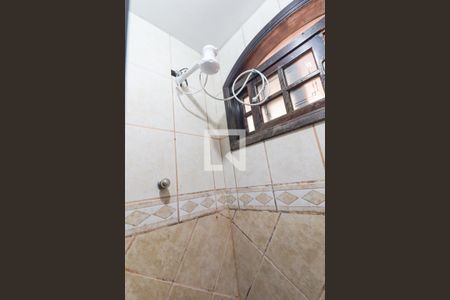 Casa à venda com 296m², 4 quartos e 4 vagasBanheiro Social