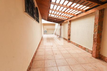 Casa à venda com 296m², 4 quartos e 4 vagasVaranda