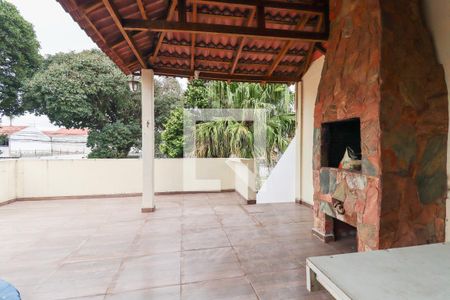 Casa à venda com 296m², 4 quartos e 4 vagasVaranda gourmet