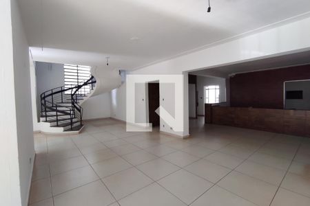Sala 3 de casa para alugar com 3 quartos, 250m² em Jardim Sumare, Ribeirão Preto