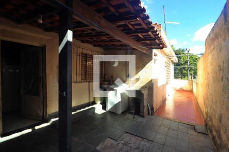 Casa à venda com 238m², 3 quartos e 3 vagasÁrea de Serviço