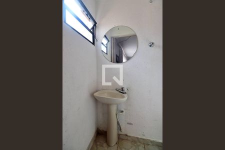 Casa à venda com 238m², 3 quartos e 3 vagasLavabo