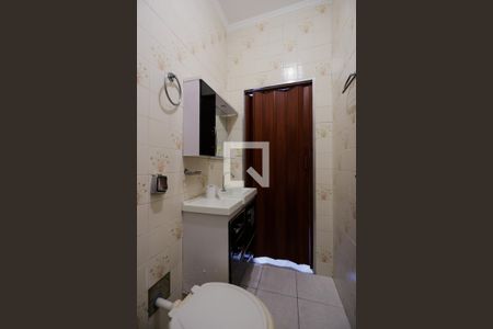 Casa para alugar com 150m², 2 quartos e 4 vagasBanheiro social