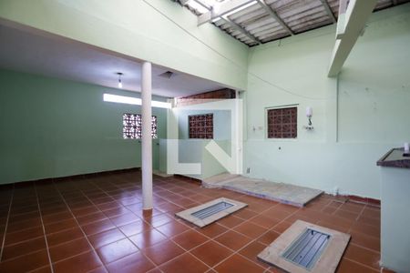 Casa para alugar com 150m², 2 quartos e 4 vagasÁrea de serviço e Salão de festas