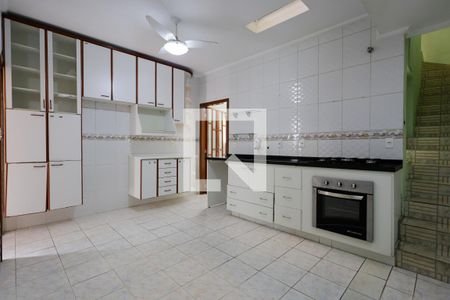 Casa para alugar com 150m², 2 quartos e 4 vagasCozinha