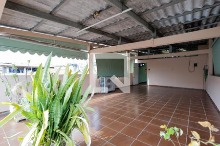 Casa para alugar com 150m², 2 quartos e 4 vagasTerraço