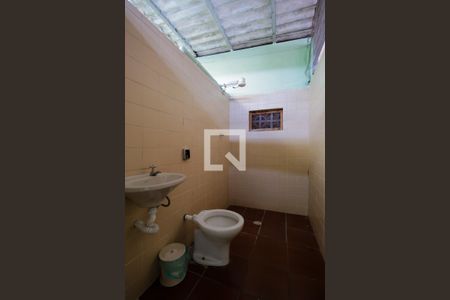 Casa para alugar com 150m², 2 quartos e 4 vagasBanheiro de serviço