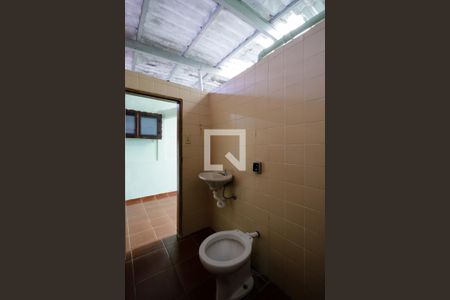 Casa para alugar com 150m², 2 quartos e 4 vagasBanheiro de serviço