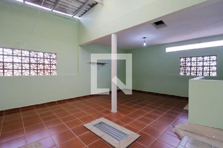 Casa para alugar com 150m², 2 quartos e 4 vagasÁrea de serviço e Salão de festas