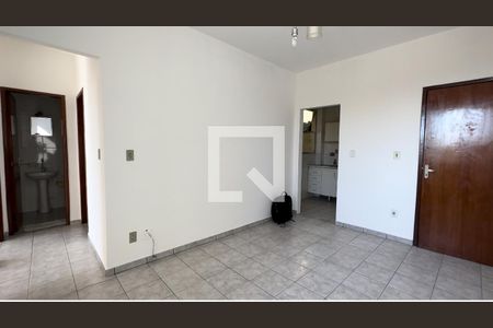 Sala de apartamento para alugar com 3 quartos, 72m² em Renascença, Belo Horizonte