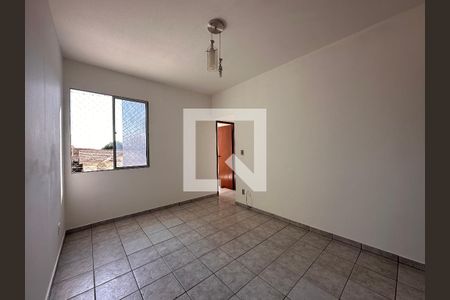 Sala de apartamento para alugar com 3 quartos, 72m² em Renascença, Belo Horizonte