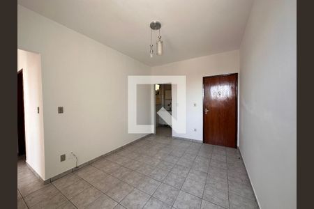Sala de apartamento para alugar com 3 quartos, 72m² em Renascença, Belo Horizonte